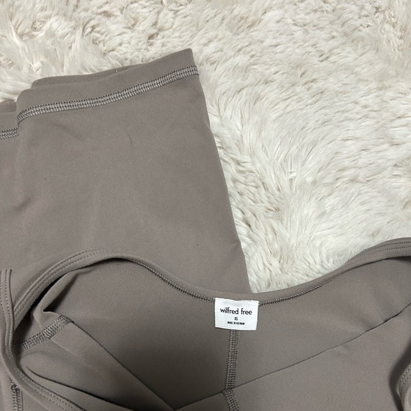 Aritzia Divinity Jumpsuit Flare Leg - Picture 2 of 3